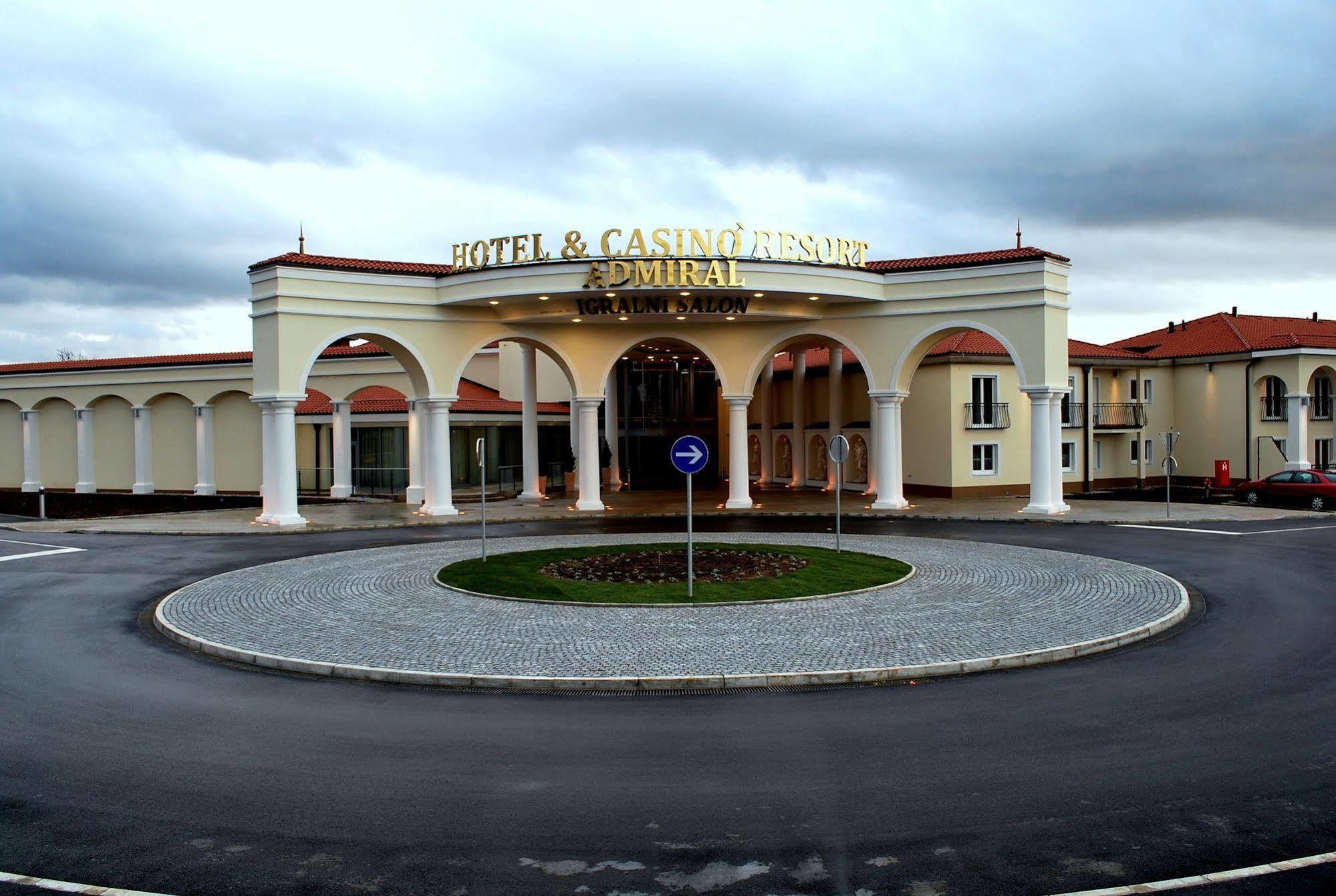 Casino & Hotel Admiral Kozina Zewnętrze zdjęcie